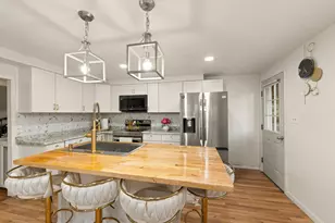10 Belmont Ave, Biddeford, ME 04005 - Photo 14