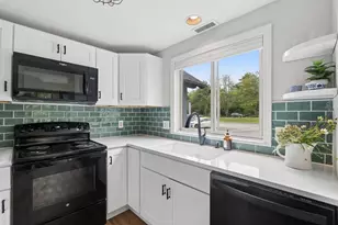 129 Portland Ave, Old Orchard Beach, ME 04064 - Photo 4