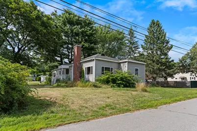 47 Fairfax Street, Bangor, ME 04401 - Photo 2