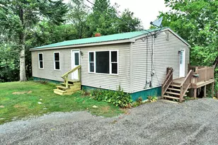 9 State St, Houlton, ME 04730 - Photo 2