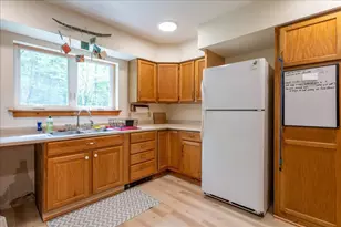 293 Ludwig Rd, Hope, ME 04847 - Photo 10