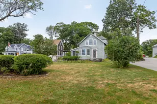 2 Roberts Ln, Cape Elizabeth, ME 04107 - Photo 6