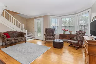 2 Roberts Ln, Cape Elizabeth, ME 04107 - Photo 2
