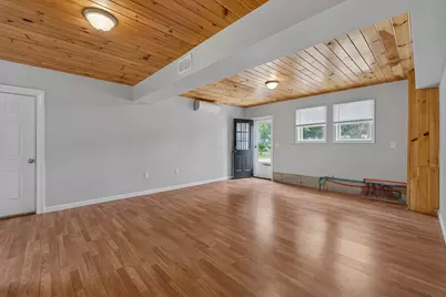 10 Oceanside Avenue W, York, ME 03909 - Photo 6