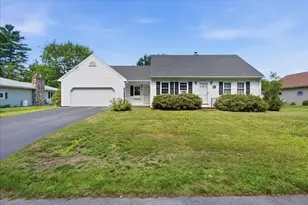 17 Bonnallie Ave, Lewiston, ME 04240 - Photo 1