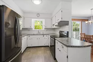 17 Bonnallie Ave, Lewiston, ME 04240 - Photo 8
