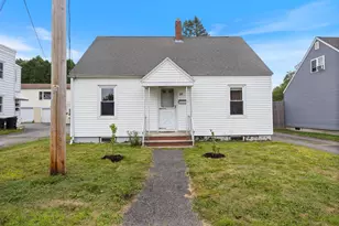 80 Fairlawn Ave, Lewiston, ME 04240 - Photo 2