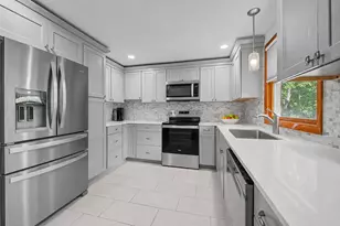 2576 US-202, Winthrop, ME 04364 - Photo 10