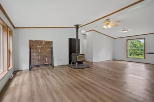 276 Violet Ln, Waldoboro, ME 04572 - Photo 12
