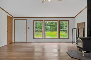 276 Violet Ln, Waldoboro, ME 04572 - Photo 10