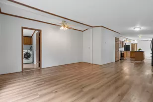276 Violet Ln, Waldoboro, ME 04572 - Photo 26