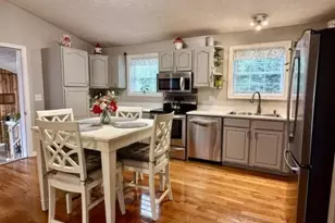 11 Highland Dr, Sidney, ME 04330 - Photo 10