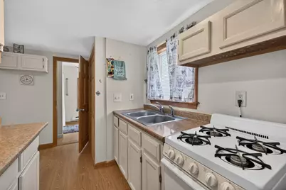 4 Ivy Avenue, Old Orchard Beach, ME 04064 - Photo 32
