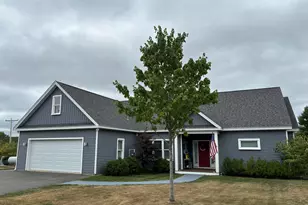 37 Ashley Terrace, Rockport, ME 04856 - Photo 2