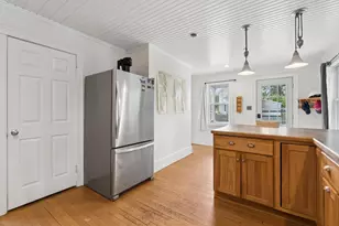 20 Weymouth St, Brunswick, ME 04011 - Photo 8