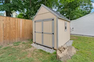 13 Jones Ave, Kittery, ME 03904 - Photo 6