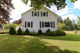 26 Forest Hill St, Harrington, ME 04643 - Photo 2