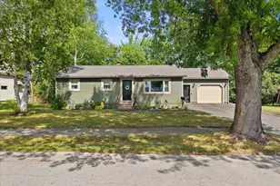 71 Dartmouth St, Bangor, ME 04401 - Photo 2