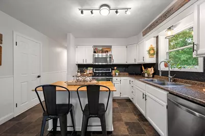 71 Dartmouth Street, Bangor, ME 04401 - Photo 10