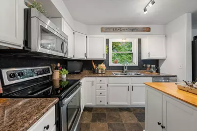 71 Dartmouth Street, Bangor, ME 04401 - Photo 12