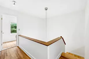 49 Wildwood Dr, Cape Elizabeth, ME 04107 - Photo 14