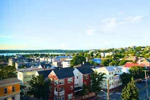 21 Chestnut St, Portland, ME 04101 - Photo 4