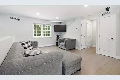 13 W West Loop Road, Biddeford, ME 04005 - Photo 8