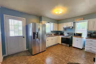 271 S Main St, Auburn, ME 04210 - Photo 8