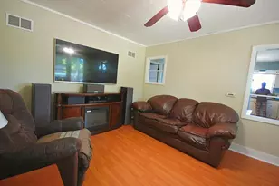 271 S Main St, Auburn, ME 04210 - Photo 16