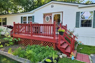 15 A St, Bangor, ME 04401 - Photo 2