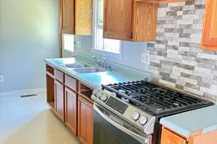 201 Medomak Rd, Bremen, ME 04551 - Photo 4