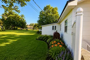 348 Sweden St, Caribou, ME 04736 - Photo 4