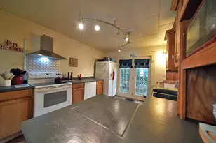 9 Carr Ave, Houlton, ME 04730 - Photo 8