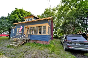 9 Carr Ave, Houlton, ME 04730 - Photo 4