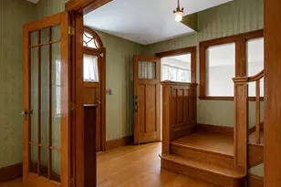 35 Chestnut St, Rockland, ME 04841 - Photo 2