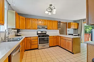 42 Bert Dr, Monmouth, ME 04265 - Photo 8