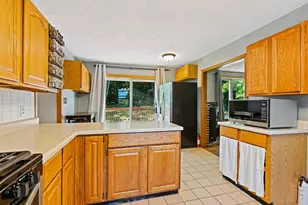42 Bert Dr, Monmouth, ME 04265 - Photo 10