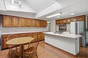 423 Allen Ave, Portland, ME 04103 - Photo 10