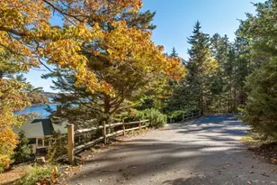 18 Crest Ave, Boothbay Harbor, ME 04538 - Photo 10