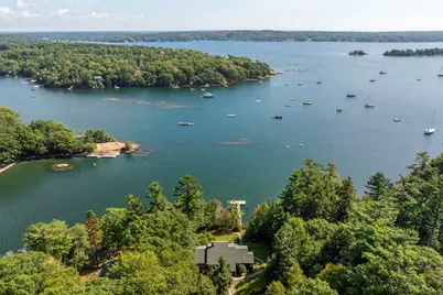 18 Crest Avenue, Boothbay Harbor, ME 04538 - Photo 2