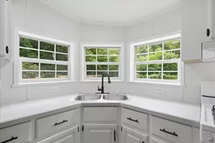 673 Lincoln St, Richmond, ME 04357 - Photo 10
