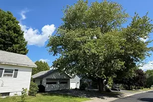2 Broadway St, Baileyville, ME 04694 - Photo 14