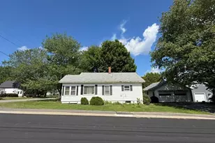 2 Broadway St, Baileyville, ME 04694 - Photo 1