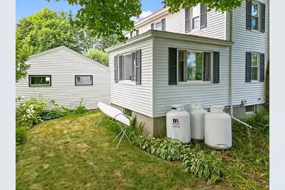 19 S Chestnut Street, Augusta, ME 04330 - Photo 12