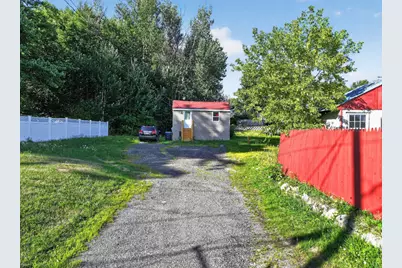 38 Towle Street, Auburn, ME 04210 - Photo 24