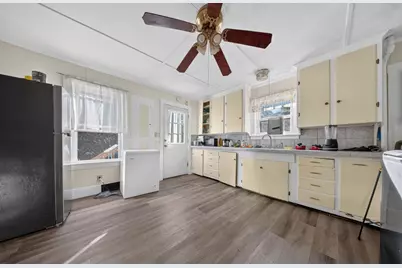38 Towle Street, Auburn, ME 04210 - Photo 14