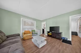38 Towle St, Auburn, ME 04210 - Photo 12