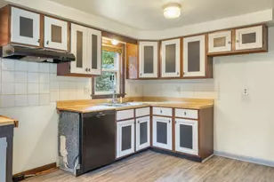 29 Malden Ave, Sanford, ME 04073 - Photo 8