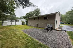 15 Andrea St, Lisbon, ME 04250 - Photo 4