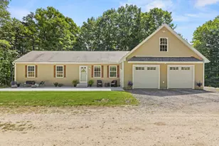 9 Emerald Wy, Windham, ME 04062 - Photo 2